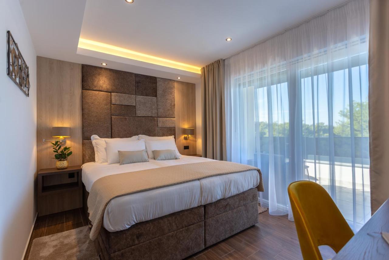 Villa Fortis B&B Trogir Buitenkant foto