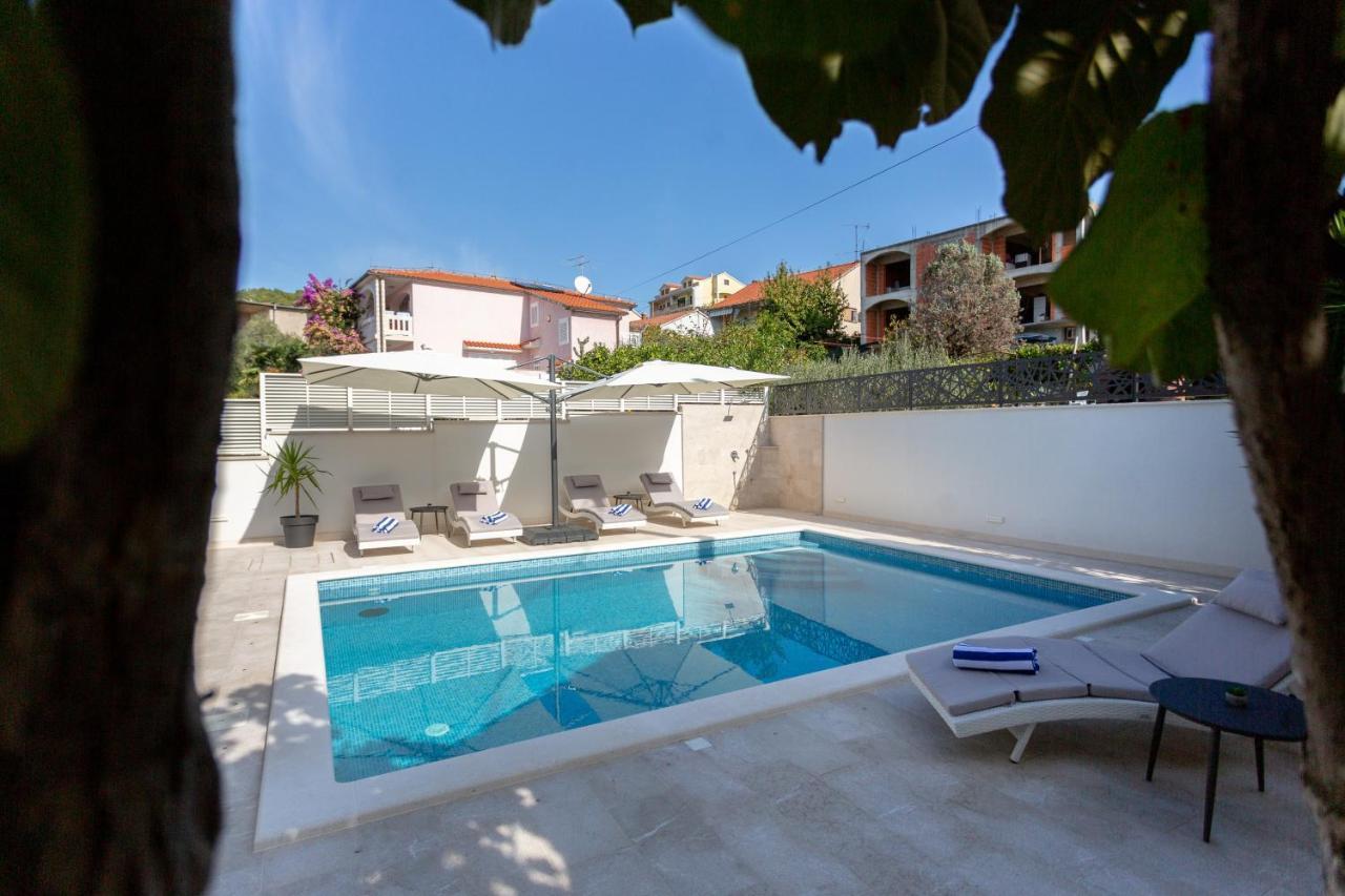 Villa Fortis B&B Trogir Buitenkant foto