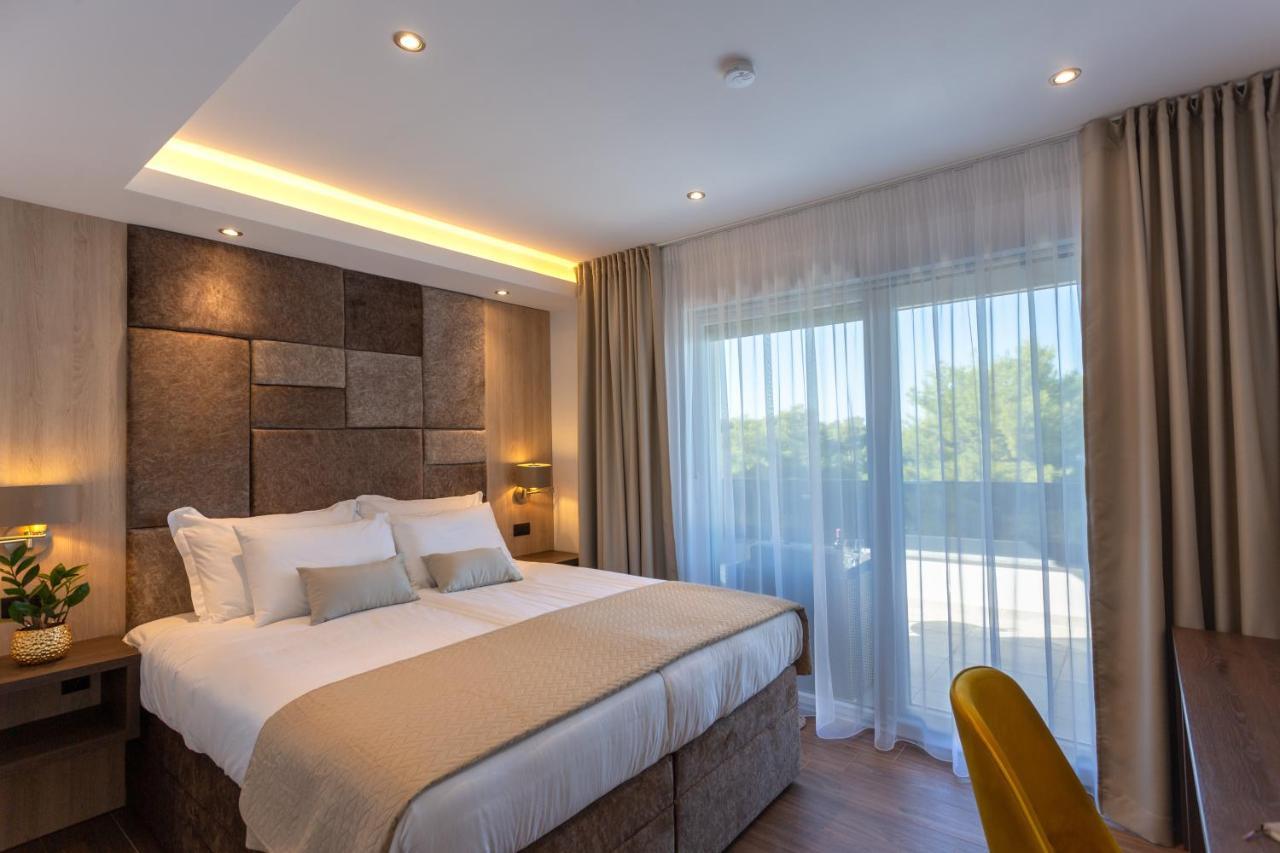 Villa Fortis B&B Trogir Buitenkant foto