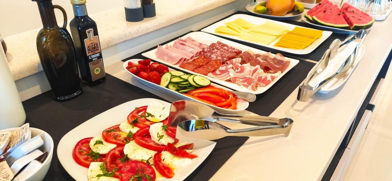 Villa Fortis B&B Trogir Buitenkant foto